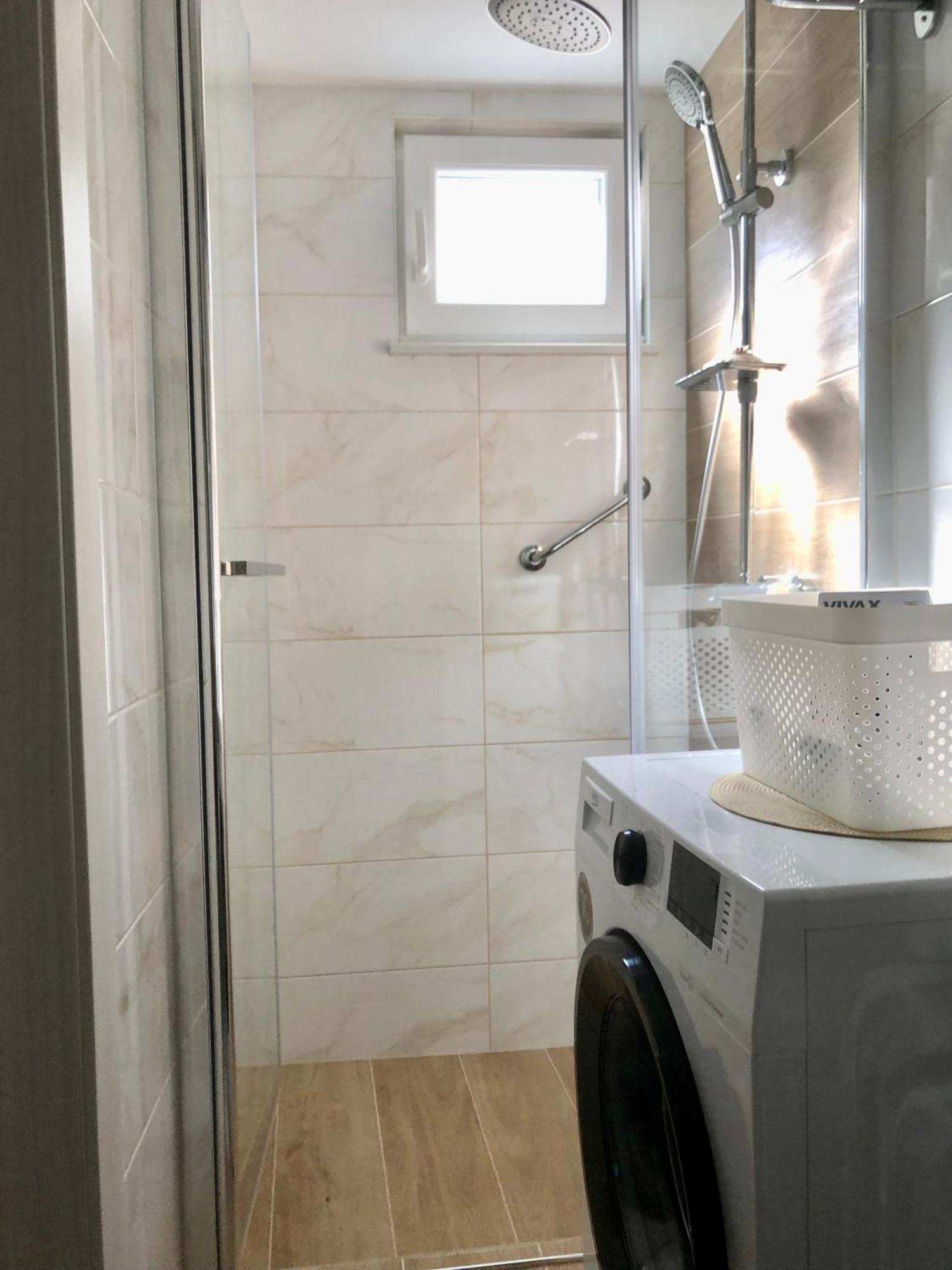 Apartman Blue Moon Split- Free Parking المظهر الخارجي الصورة